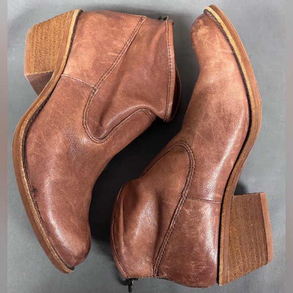 Sofft Aisley Western Booties Size 7 Color Cafe - Picture 6 of 13